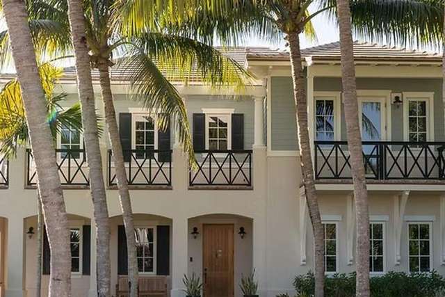 Completed landscape project — Coconut Grove – Canopy Landscape Architects